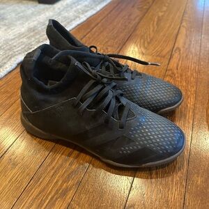 Adidas Soccer Indoor Cleats - Sz 3.5